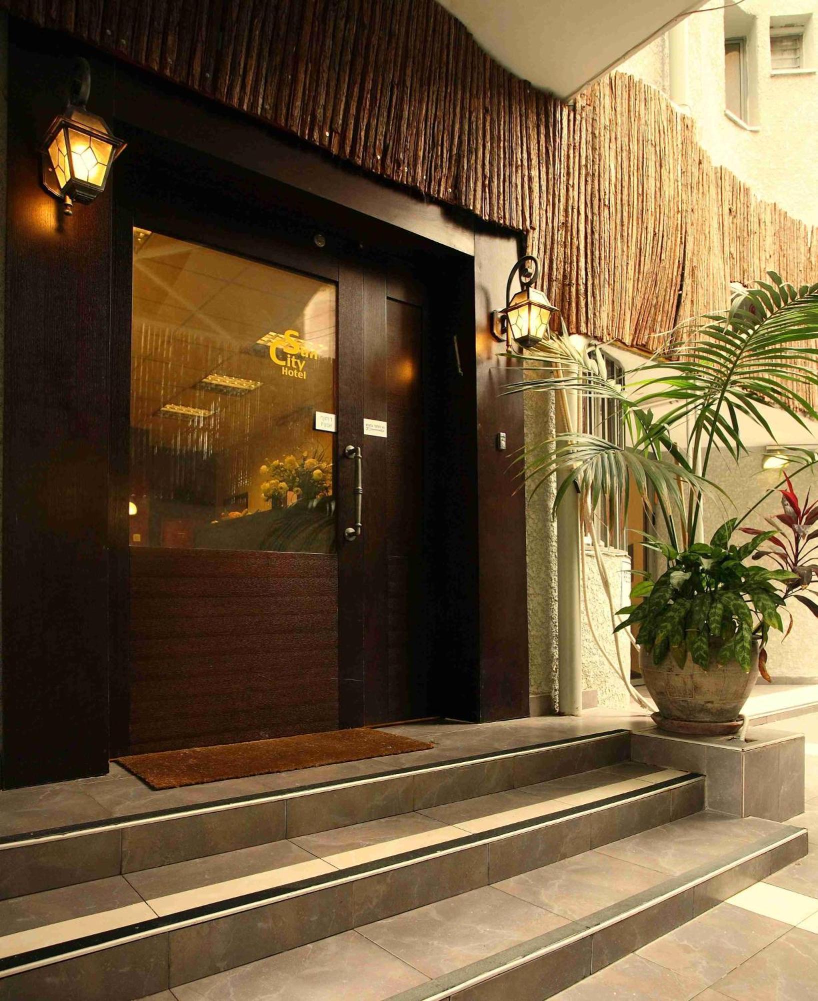 Sun City Hotel Τελ Αβίβ Εξωτερικό φωτογραφία