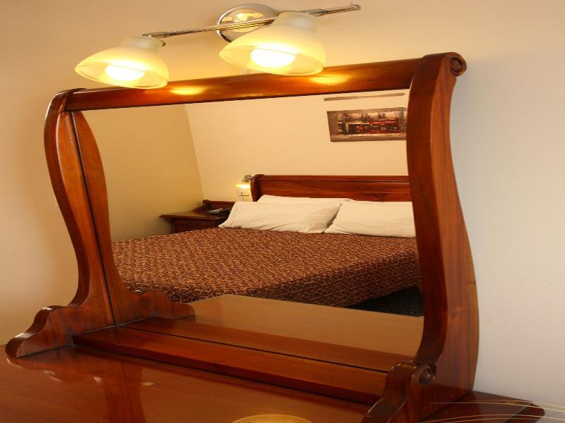 Sun City Hotel Τελ Αβίβ Εξωτερικό φωτογραφία