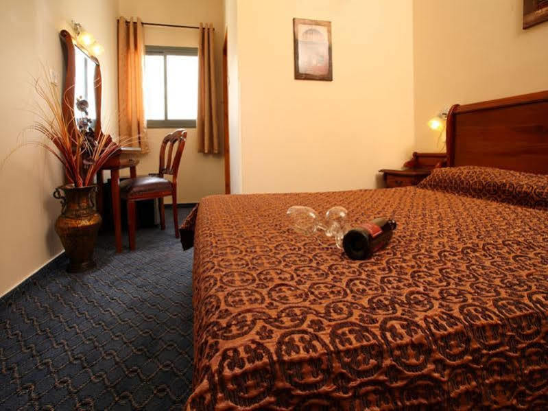 Sun City Hotel Τελ Αβίβ Εξωτερικό φωτογραφία